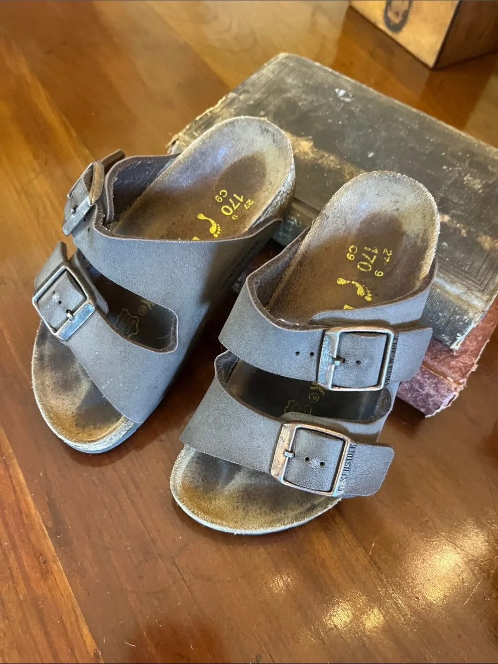 N/A arizona sandal